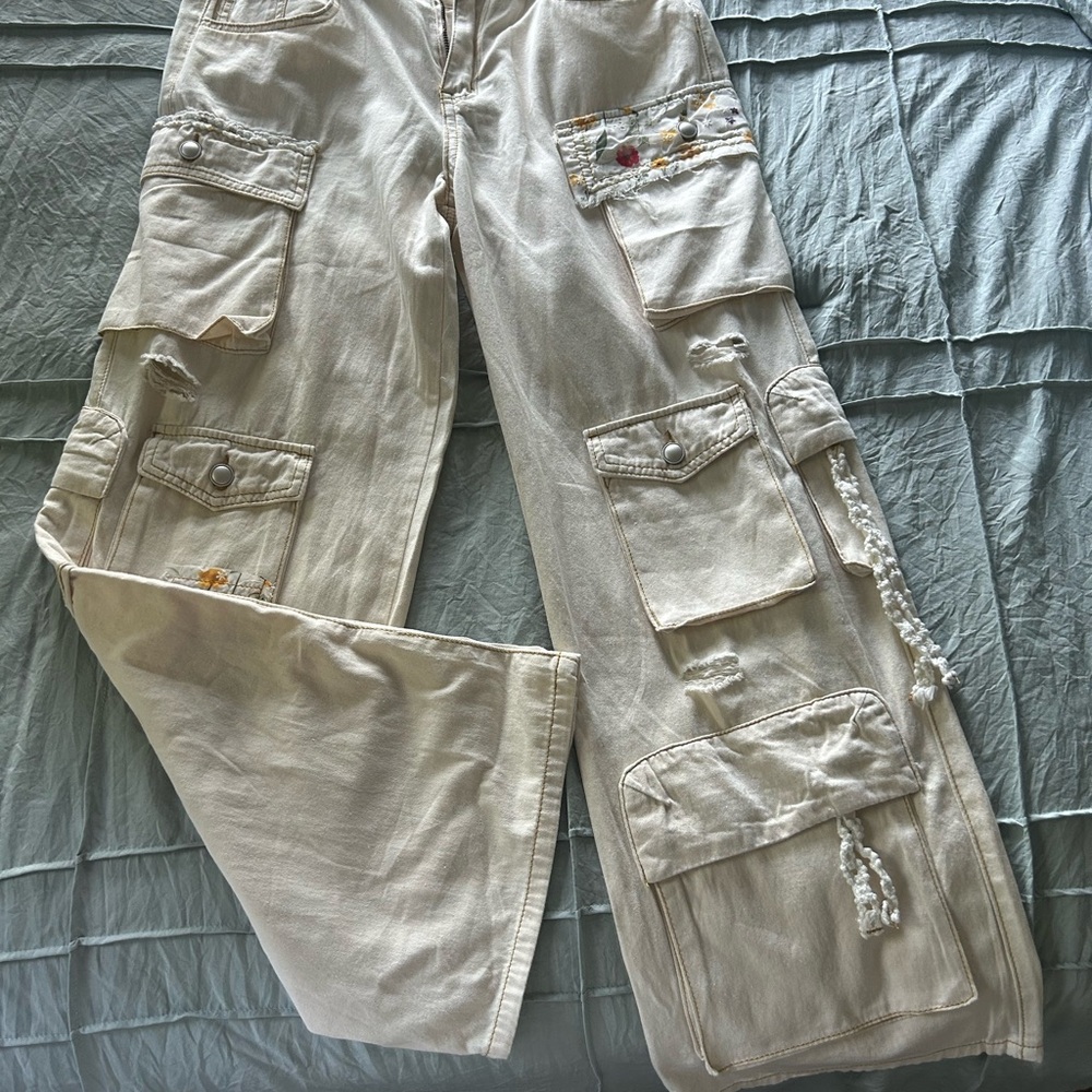 Bliss Cream Cargo Boot Cut Pants